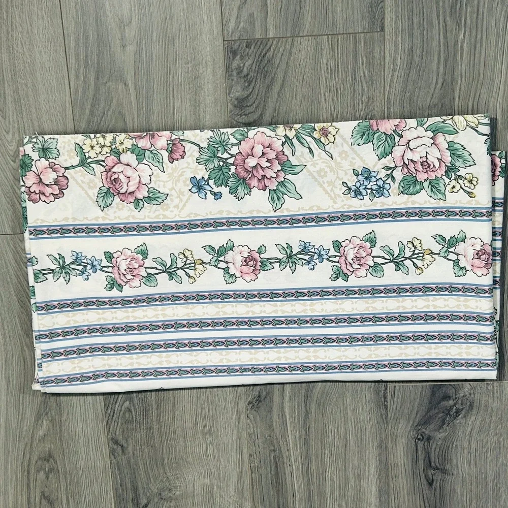 Vintage Thomaston Percale King Flat Sheet Cream Pink Rose Floral USA Cottagecore
